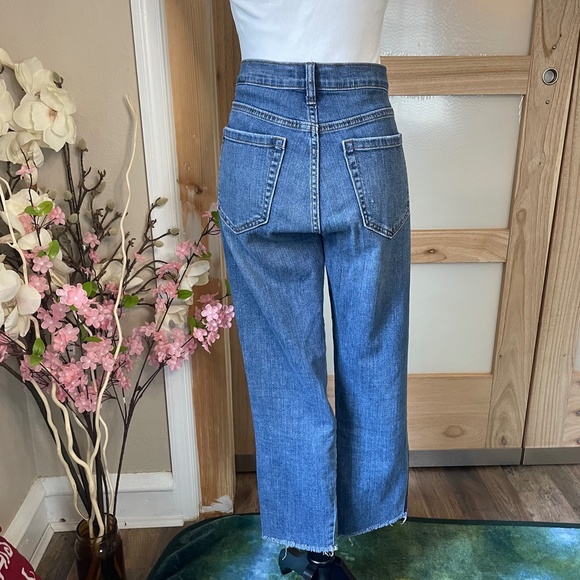 Banana Republic Mid Rise Dark Wash Girlfriend Ankle Length Jeans Frayed - Picture 10 of 14